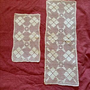 Set of 2 Vintage Hand Crocheted Cotton Doilies
